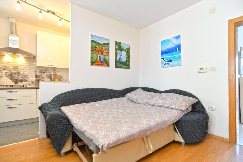 Apartman Eda Pula Exterior foto